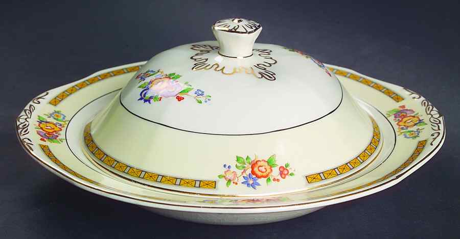 Alton Round Covered Butter by Grindley-1