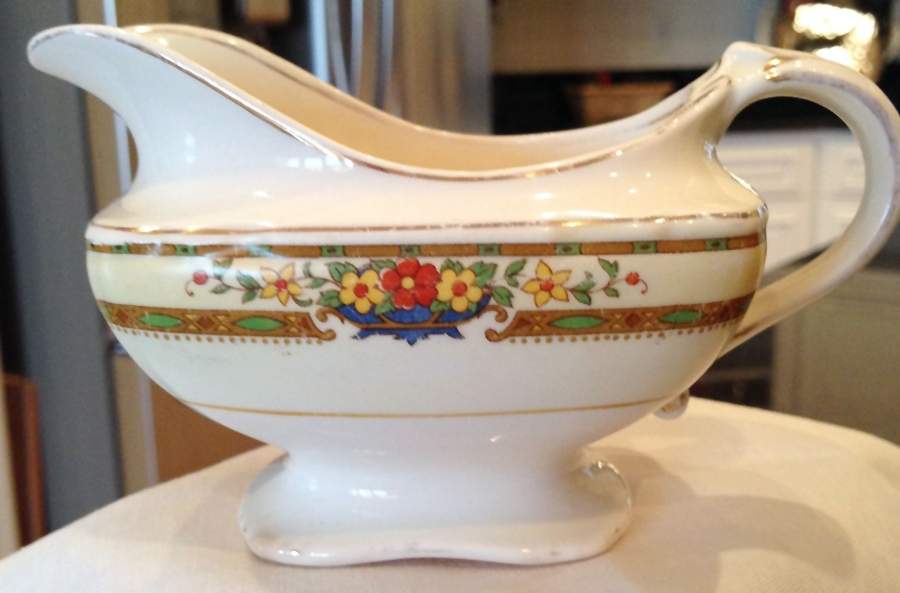 The Berwyn Gravy Boat by Grindley-1