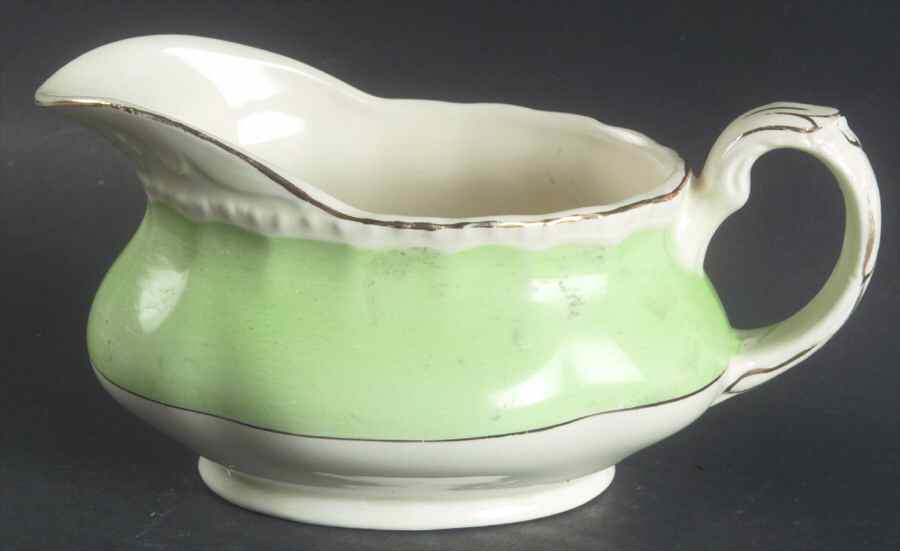 GRI28 Gravy Boat by Grindley-1
