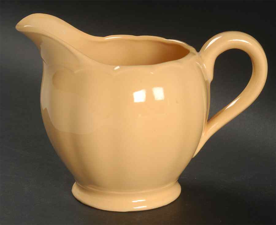 Laburnum 16 Oz Pitcher by Grindley-1