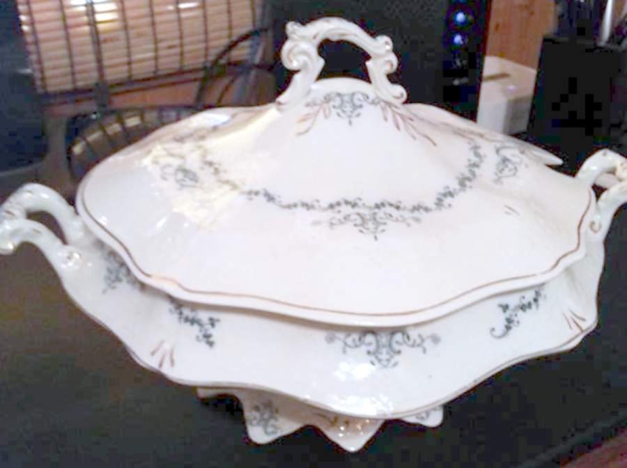 Manila Tureen &  Lid by Grindley-1