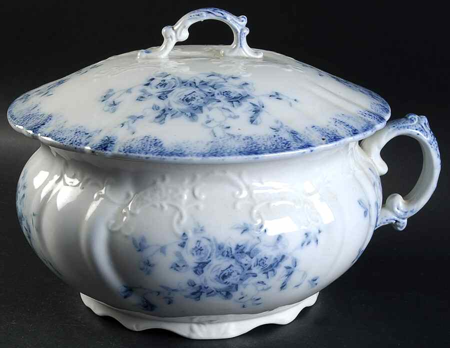 Margot (Blue) Chamber Pot & Lid by Grindley-1