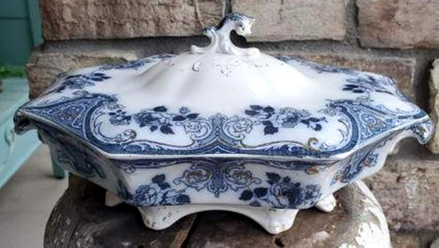 Merion Blue Oval Covered Vegetable by Grindley-1