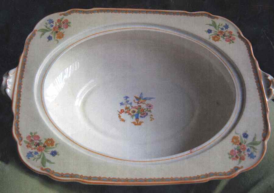 Surrey, The Oval Vegetable No Lid by Grindley-1