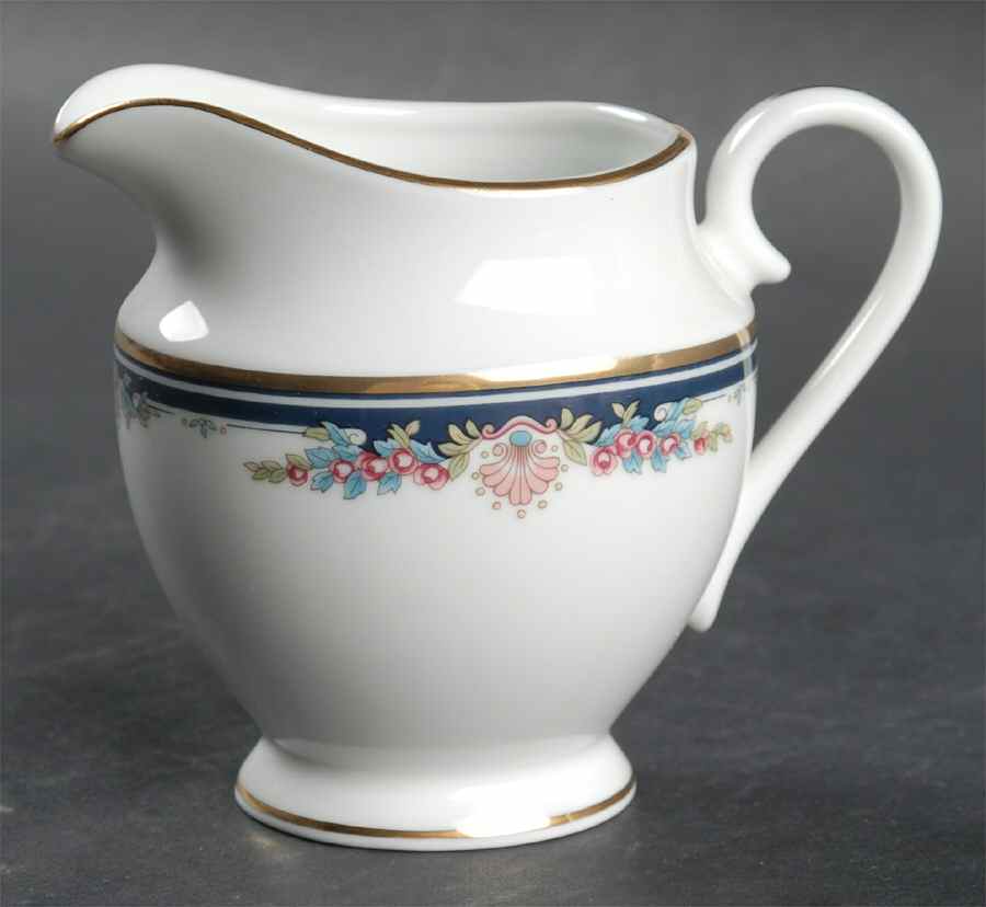 Gorham Chantilly Creamer by Gorham-1