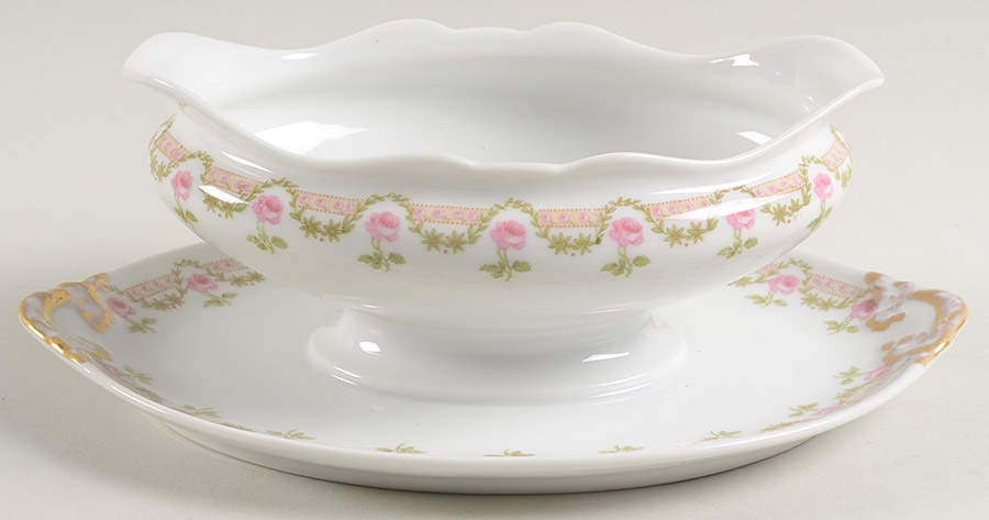 GUE19 Gravy Boat with Attached Underplate by WM Guerin-1