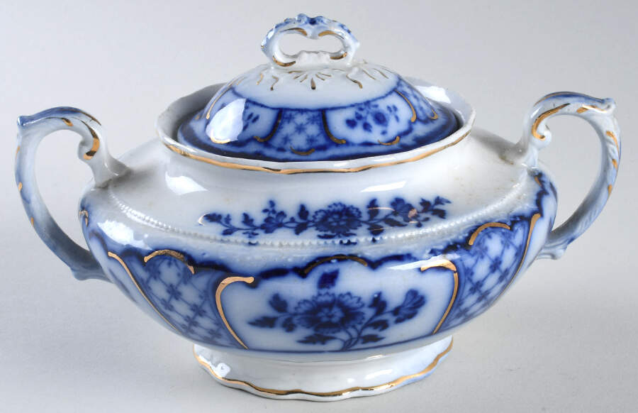 Melbourne (Flow Blue) Sugar Bowl & Lid by Grindley-1