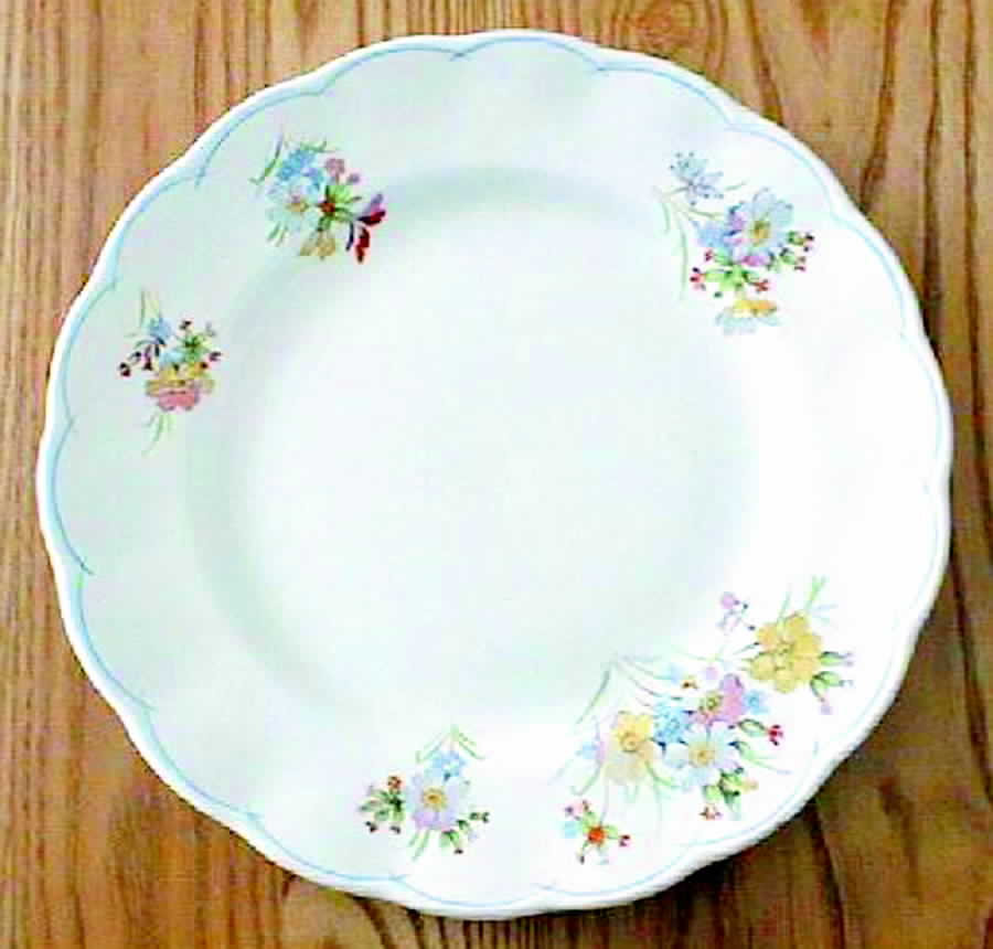 GRI113 Dinner Plate by Grindley-1
