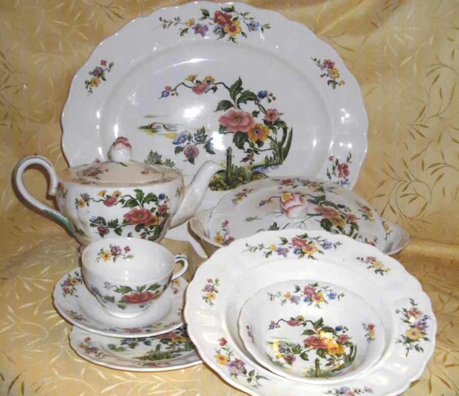 Springfield Teapot & Lid by Grindley-1