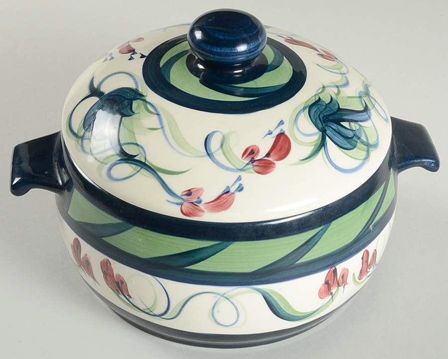 Grapevine Green 3 Quart Round Covered Casserole by Gail Pittman-1