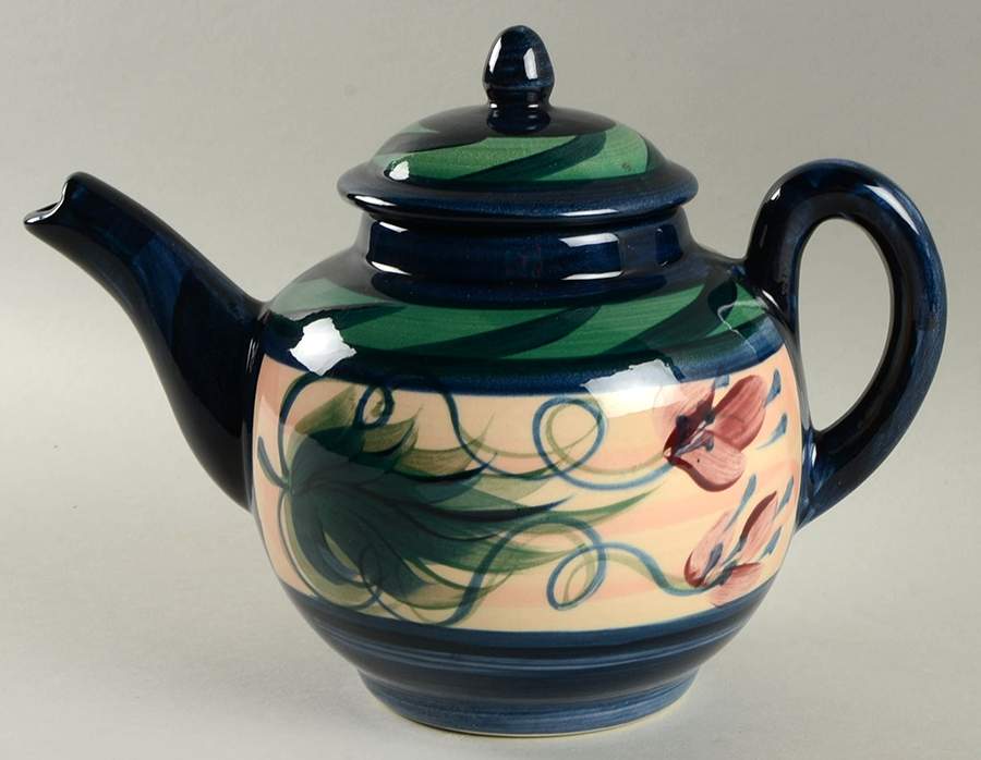 Grapevine Green Teapot & Lid by Gail Pittman-1