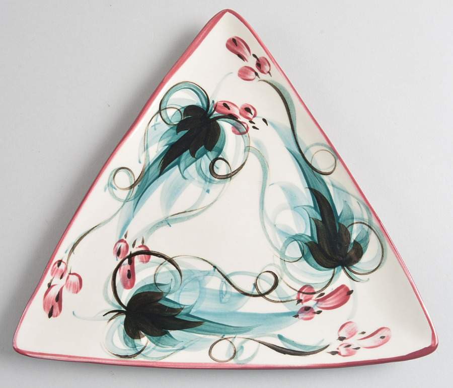 Red Grapevine Triangular Salad Plate by Gail Pittman-1