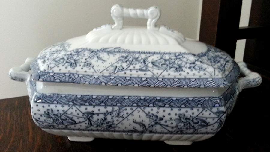 Malta Blue (No Gold Accents) Rectangular Covered Vegetable by Grindley-1