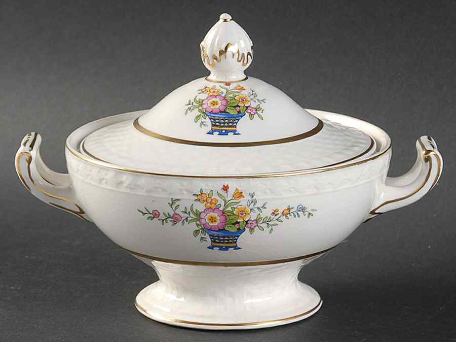 GRI265 Sugar Bowl & Lid by Grindley-1
