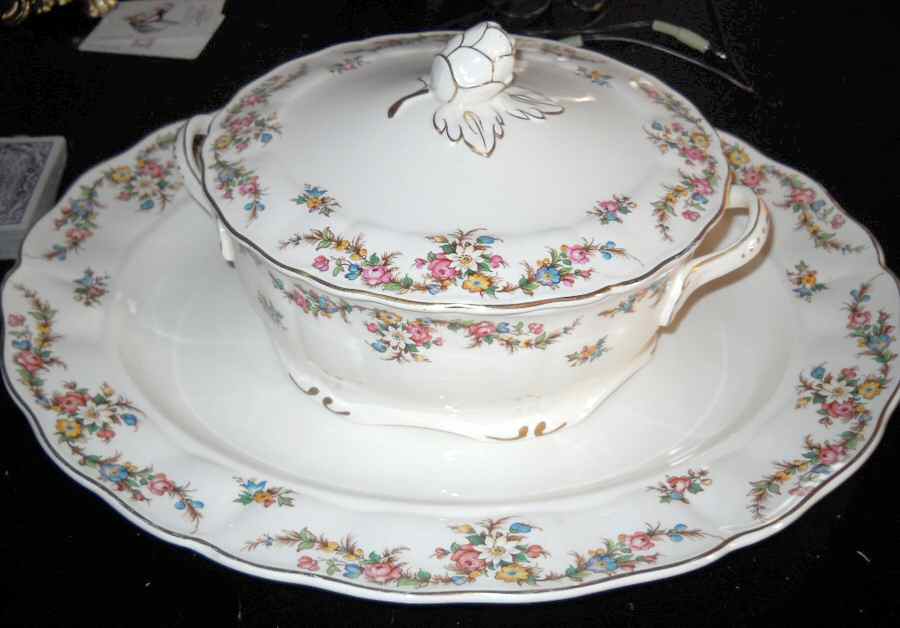 Ludlow (Marborough Shape) Round Covered Vegetable by Grindley-1