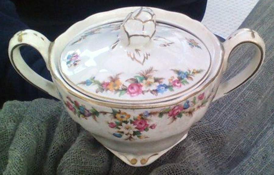 Ludlow (Marborough Shape) Sugar Bowl & Lid by Grindley-1