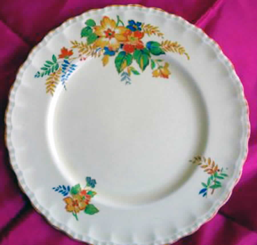 Lucille Dessert/Pie Plate by Grindley-1