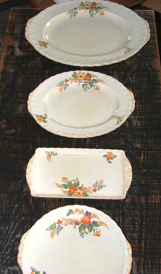 Lucille 12" Oval Serving Platter by Grindley-1