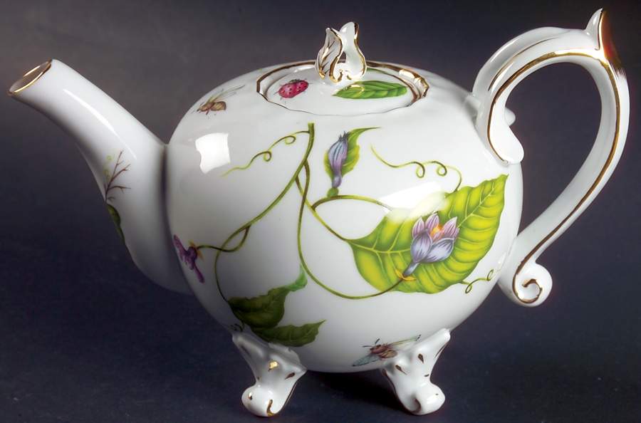 Jardin Teapot & Lid by Godinger-1