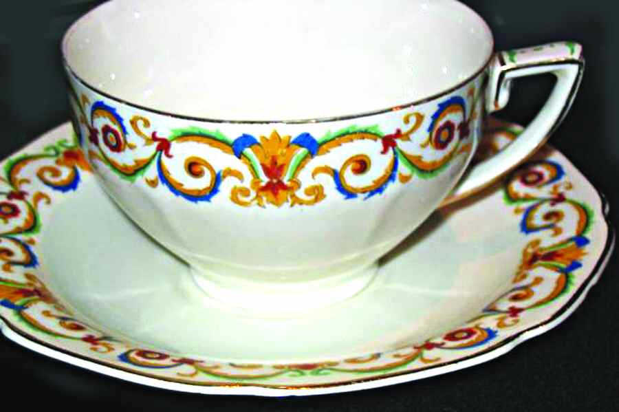 Torino, The Footed Cup & Saucer Set by Grindley-1
