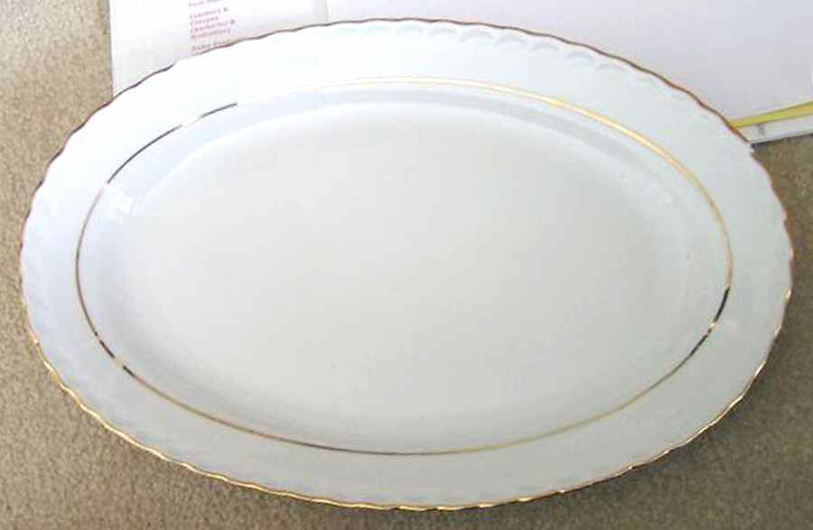 GUO1 11" Oval Serving Platter by Gural Porselen-1