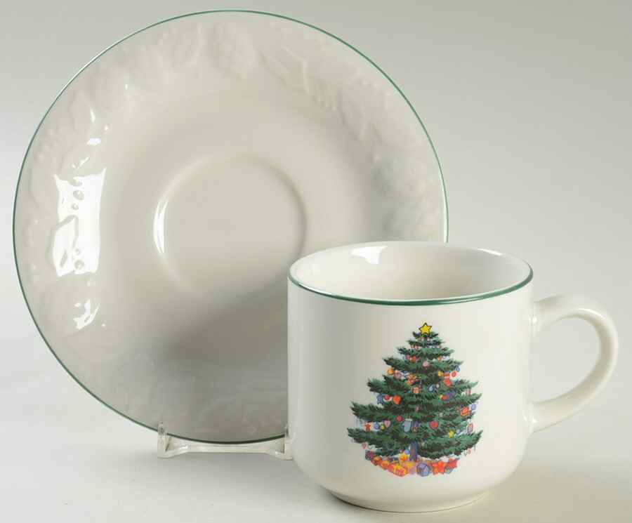 GCI7 Flat Cup & Saucer Set by GEI-1