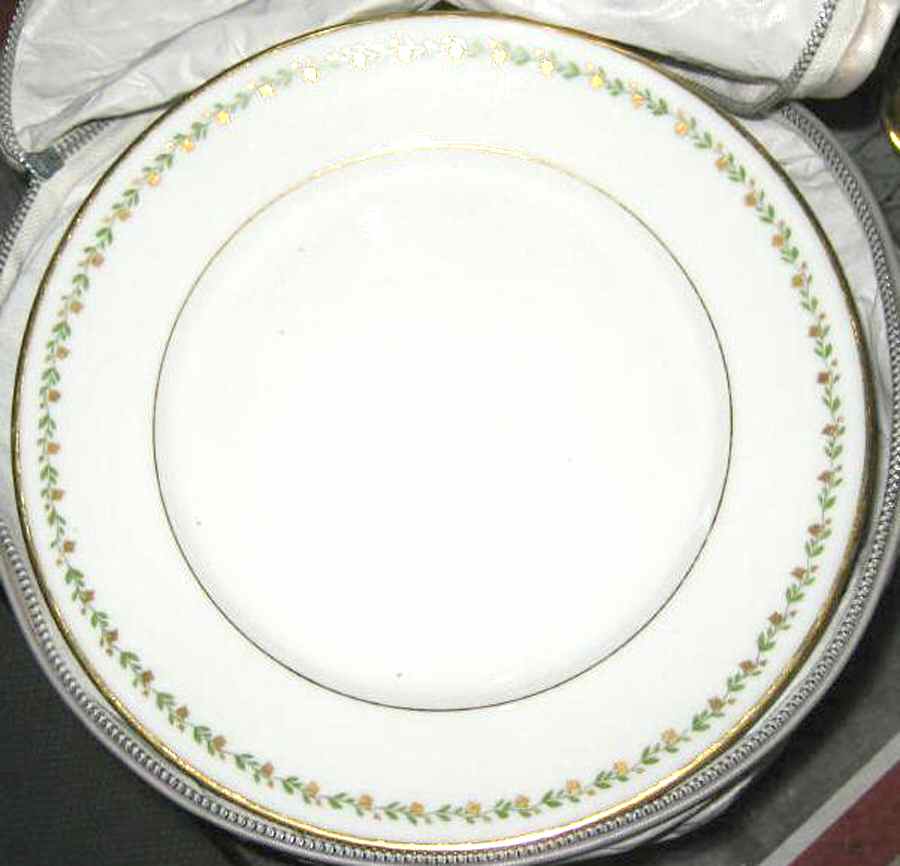 GUE639 Dinner Plate by WM Guerin-1