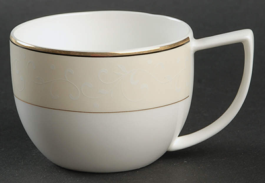 Embrace Flat Cup by Godinger-1