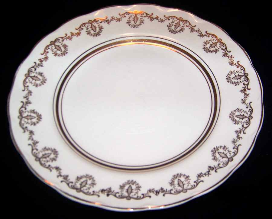 GRI372 Dinner Plate by Grindley-1