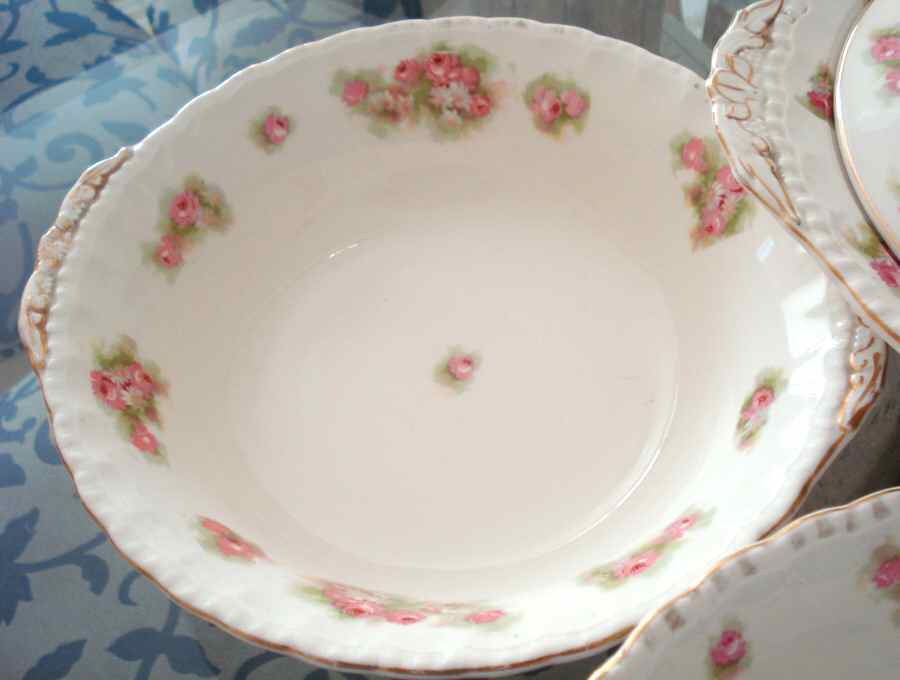Albion 9" Oval Vegetable Bowl by Grindley-1
