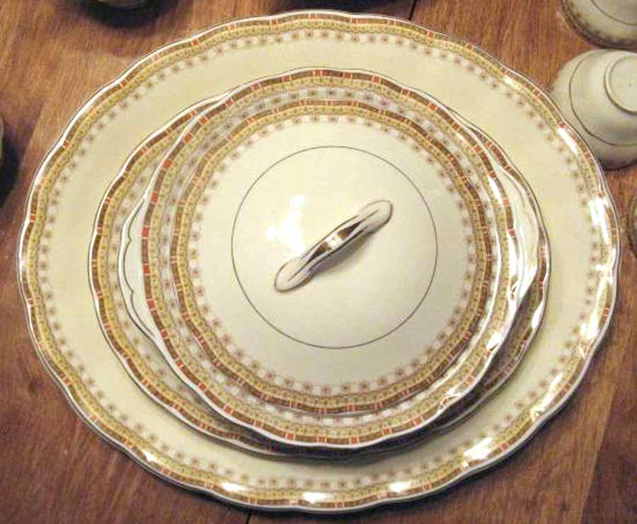 GRI376 14" Oval Serving Platter by Grindley-1