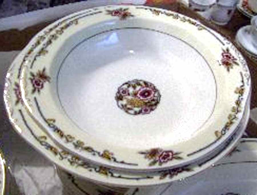 GRI380 8" Round Vegetable Bowl by Grindley-1