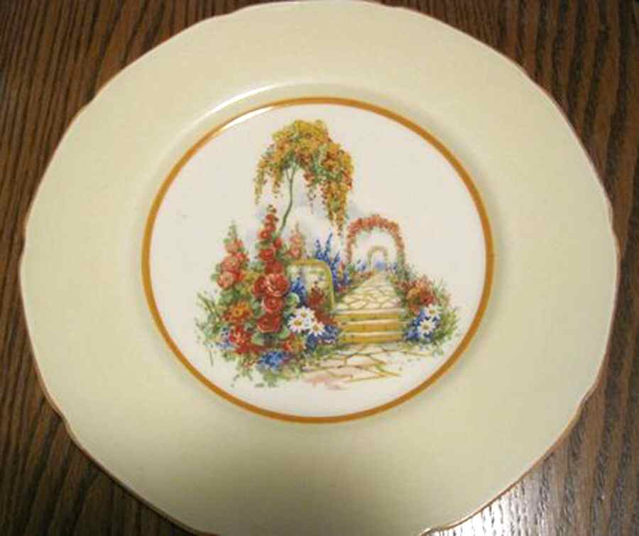 GRI385 Dinner Plate by Grindley-1