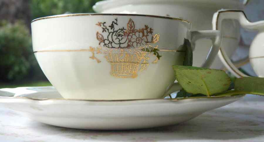 GRI397 Flat Cup & Saucer Set by Grindley-1