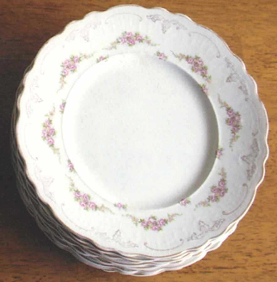 Pembroke Dinner Plate by Grindley-1