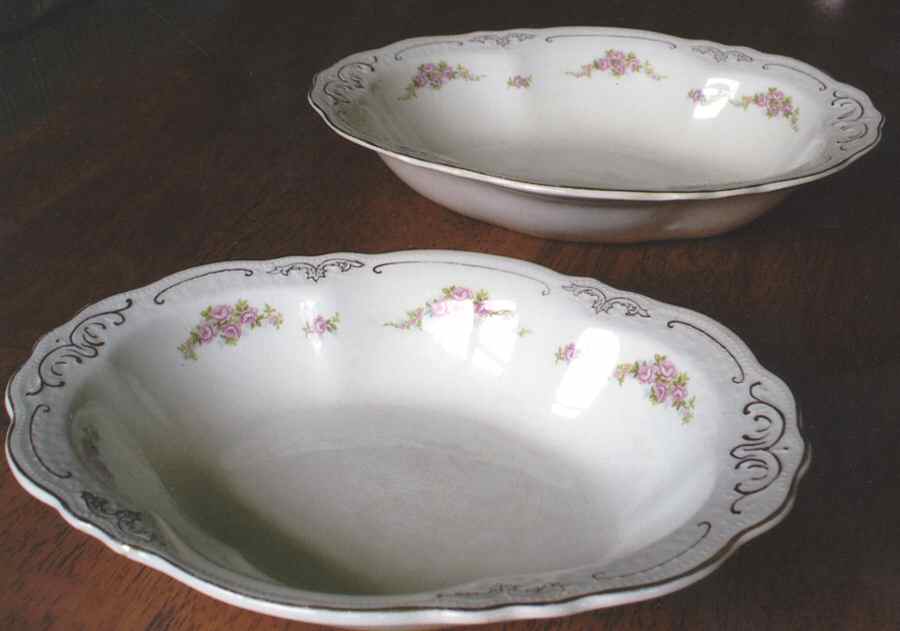 Pembroke 10" Oval Vegetable Bowl by Grindley-1