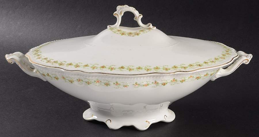 Ivy Oval Covered Vegetable by Grindley-1