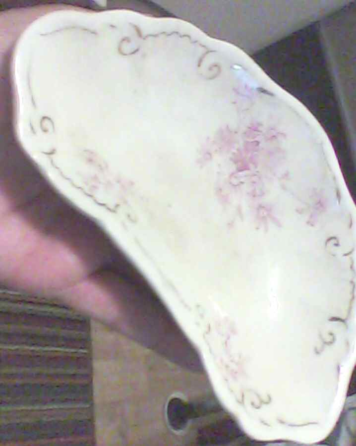 Daisy Bone Dish by Grindley-1
