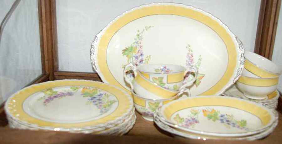 GRI427 12" Oval Serving Platter by Grindley-1