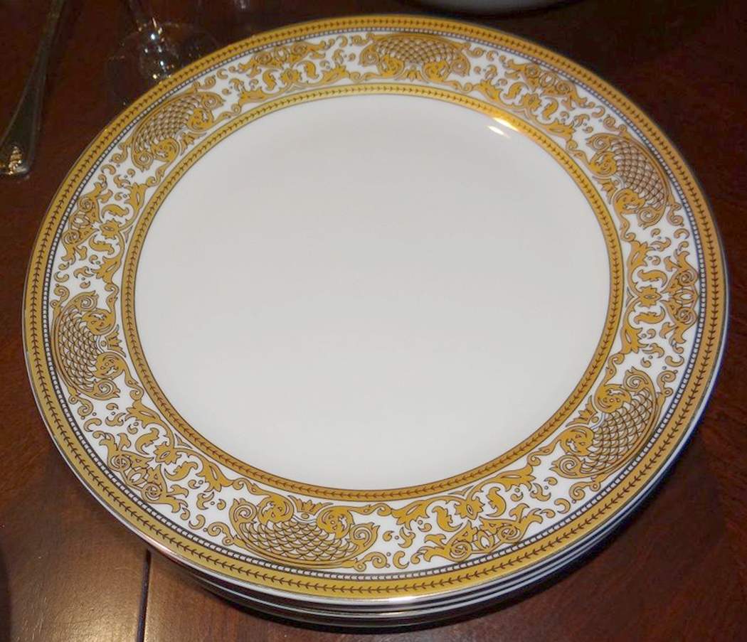 GNA13 Dinner Plate by GNA-1