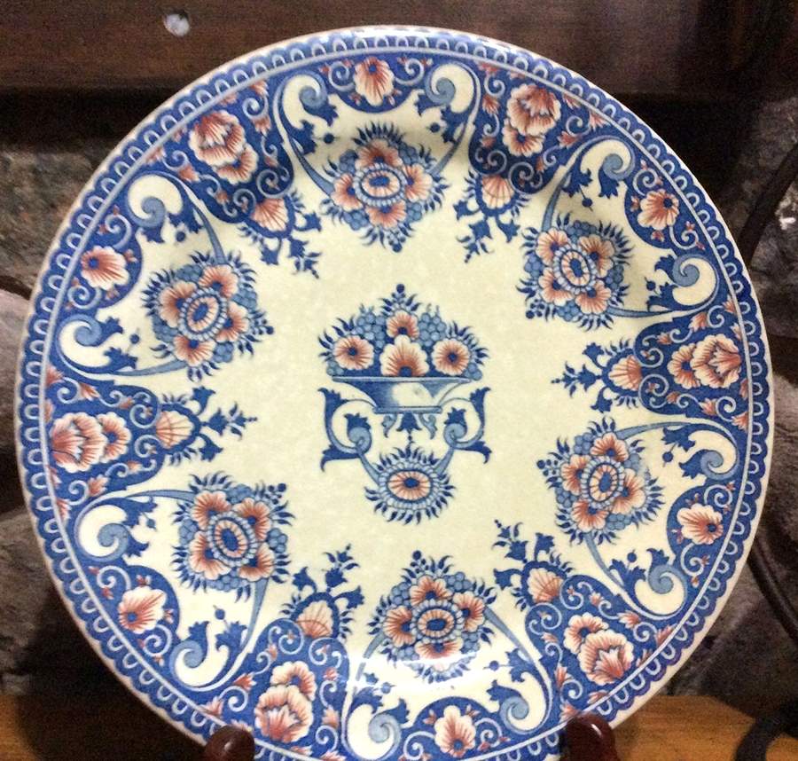 GIE44 Dinner Plate by Faiencerie De Gien-1