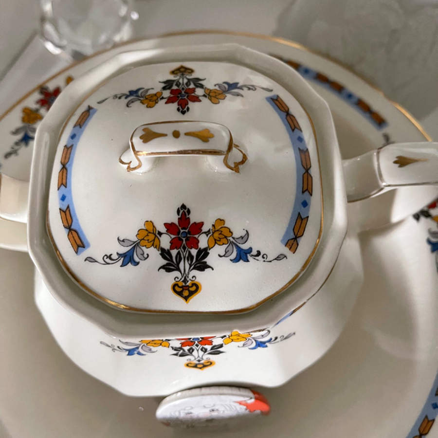 GRI499 Sugar Bowl & Lid by Grindley-1