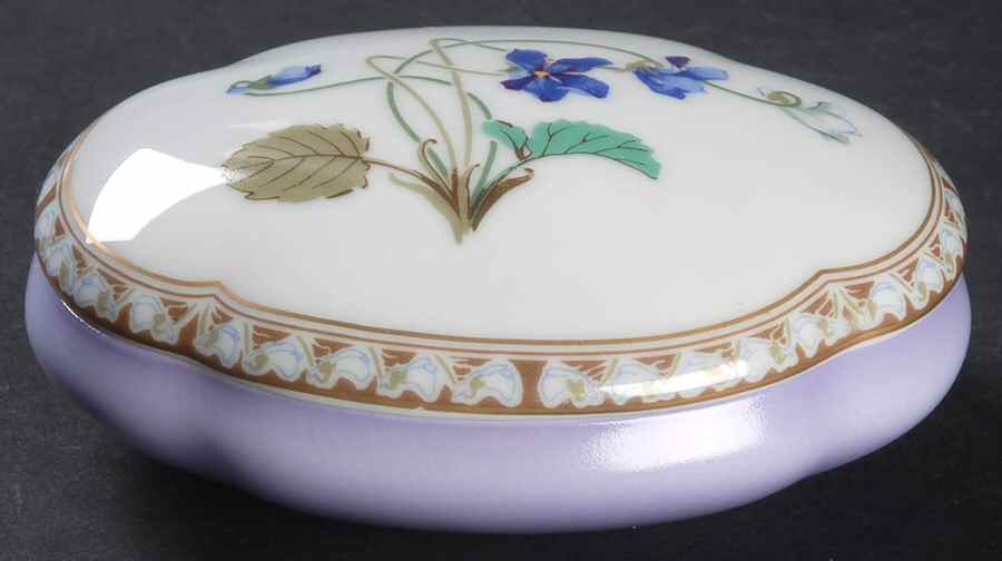 Imperatrice Eugenie Oval Box & Lid 4" by Haviland-1