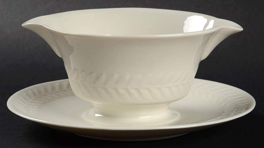 Regents Park Rose Gravy Boat with Attached Underplate by Haviland-1