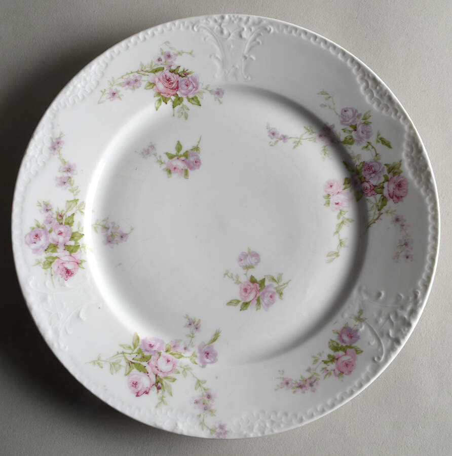 Schleiger 137f Dinner Plate by Haviland-1