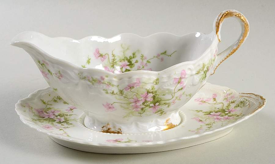 Schleiger 157c Gravy Boat with Attached Underplate by Haviland-1