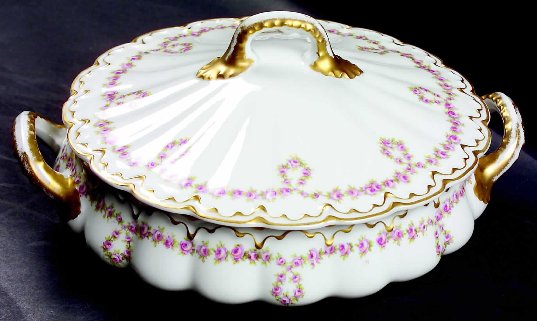 Schleiger 319 Round Covered Vegetable by Haviland-1