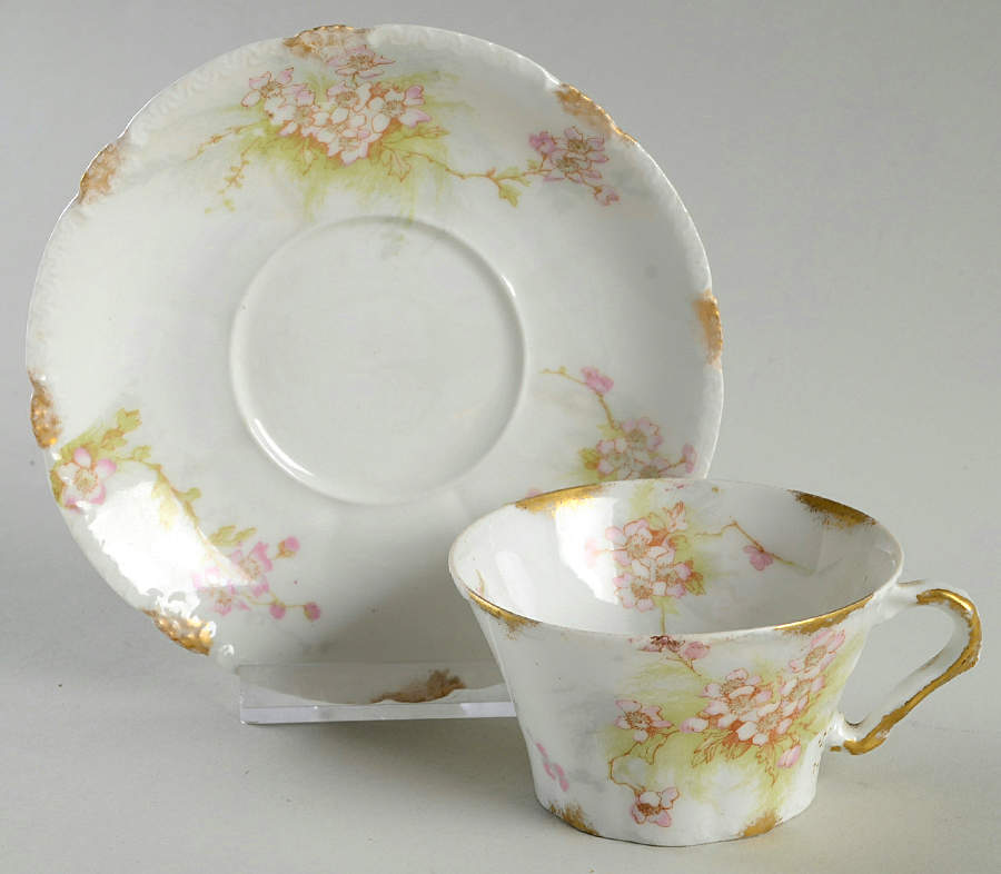 Schleiger 609e Flat Demitasse Cup & Saucer Set by Haviland-1