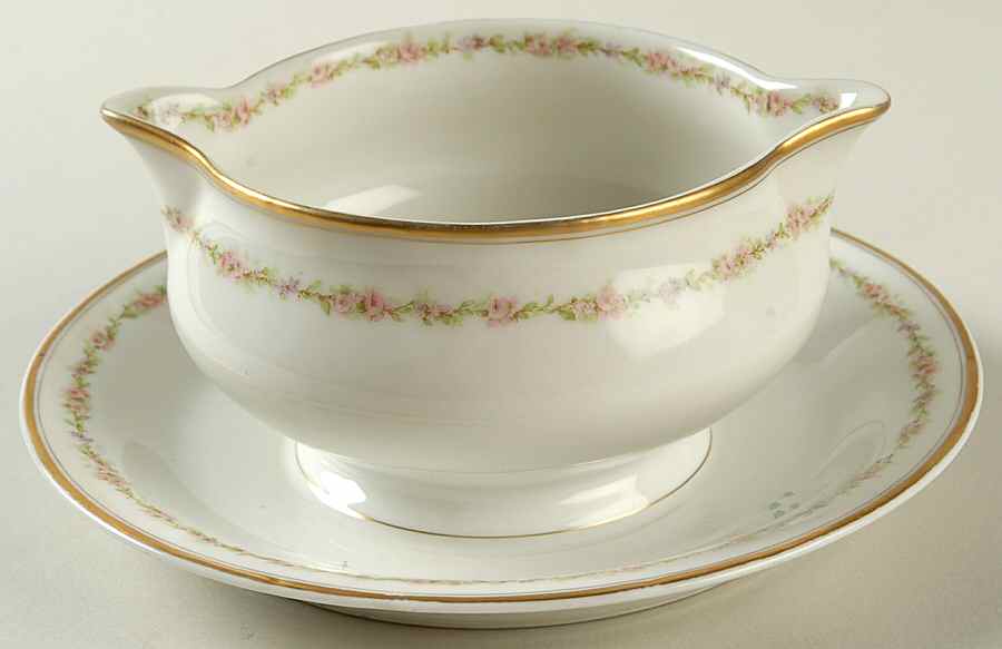 Schleiger 626 Gravy Boat with Attached Underplate by Haviland-1
