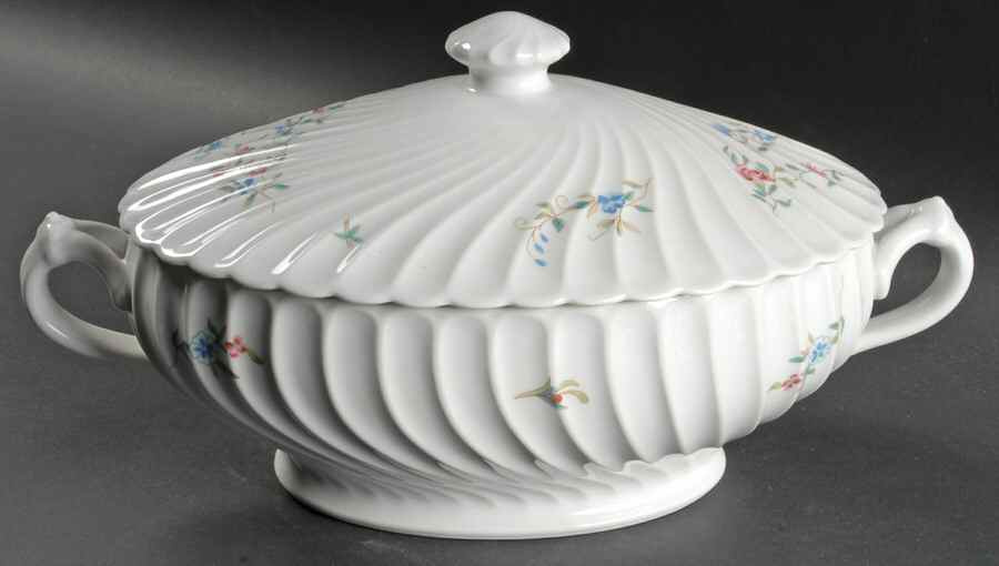 Symphonie (No Trim) Oval Covered Vegetable by Haviland-1
